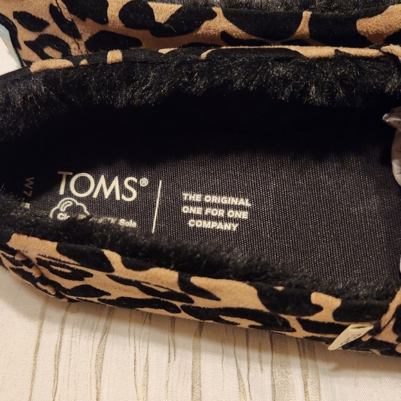 Leopard print Toms 7.5 flat shoes - Picture 4 of 5